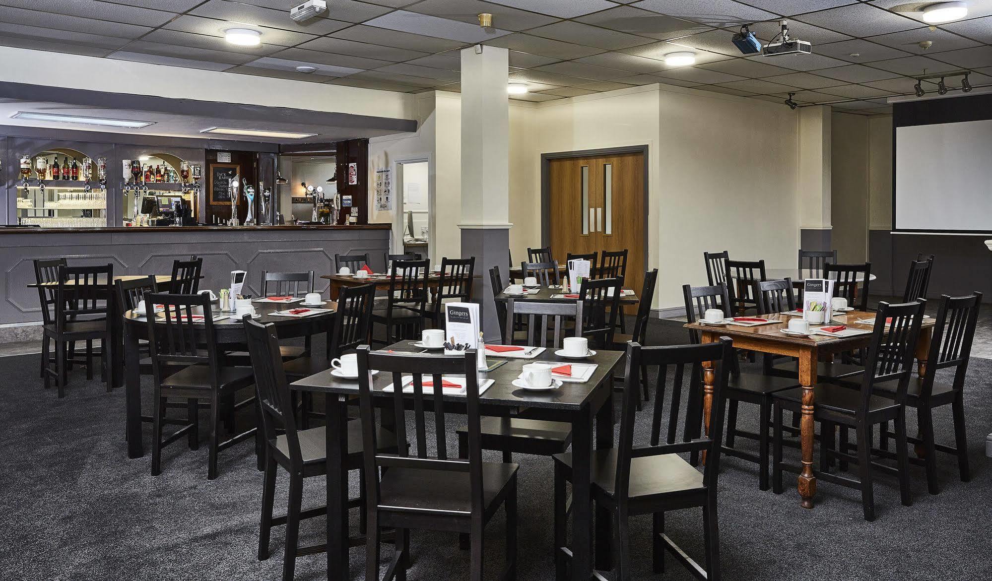 The Embassy Hotel Kingston upon Hull Bagian luar foto
